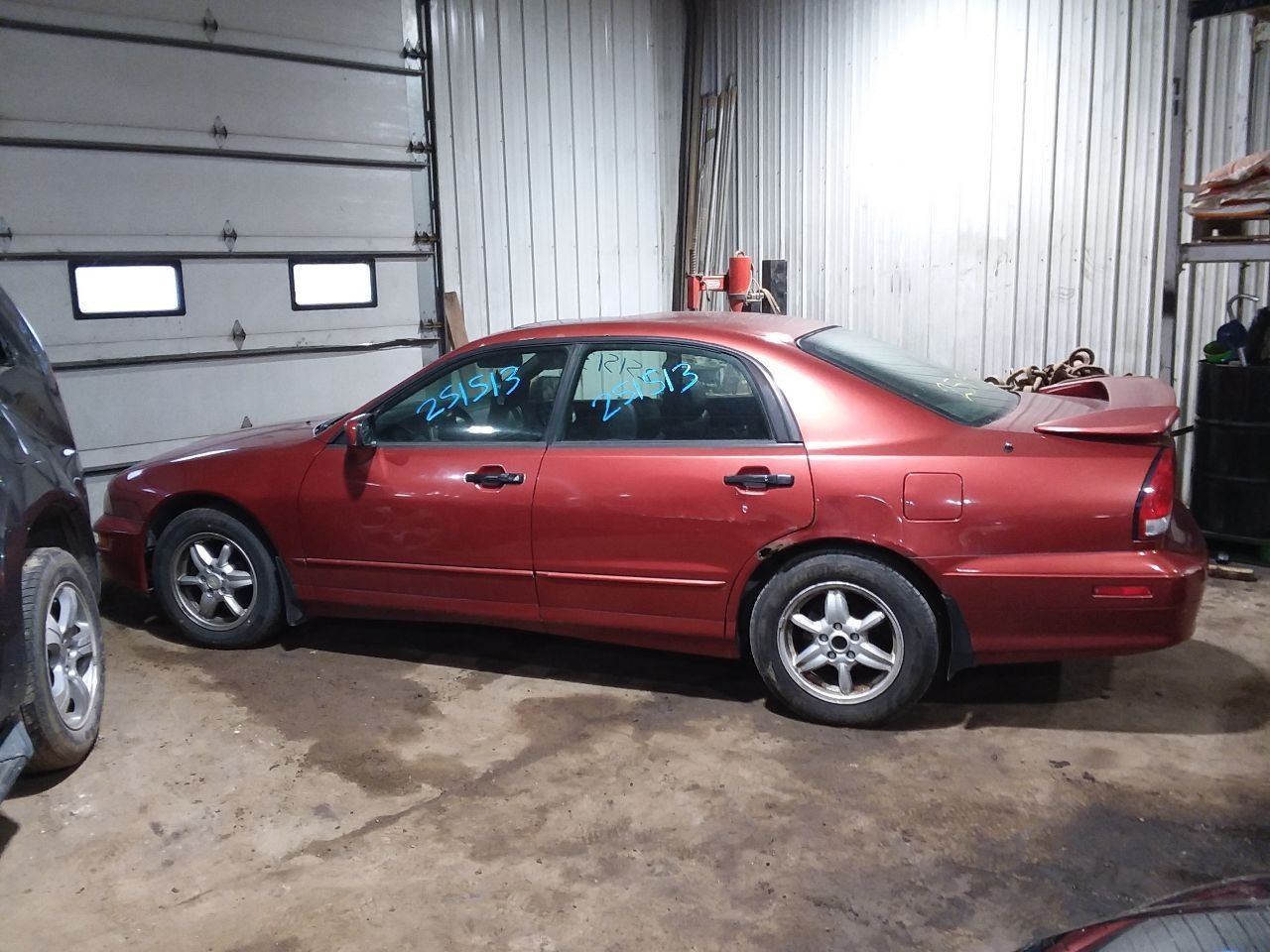 Radiator Fan Motor Fan Assembly Condenser Fits 97-03 DIAMANTE 2128089