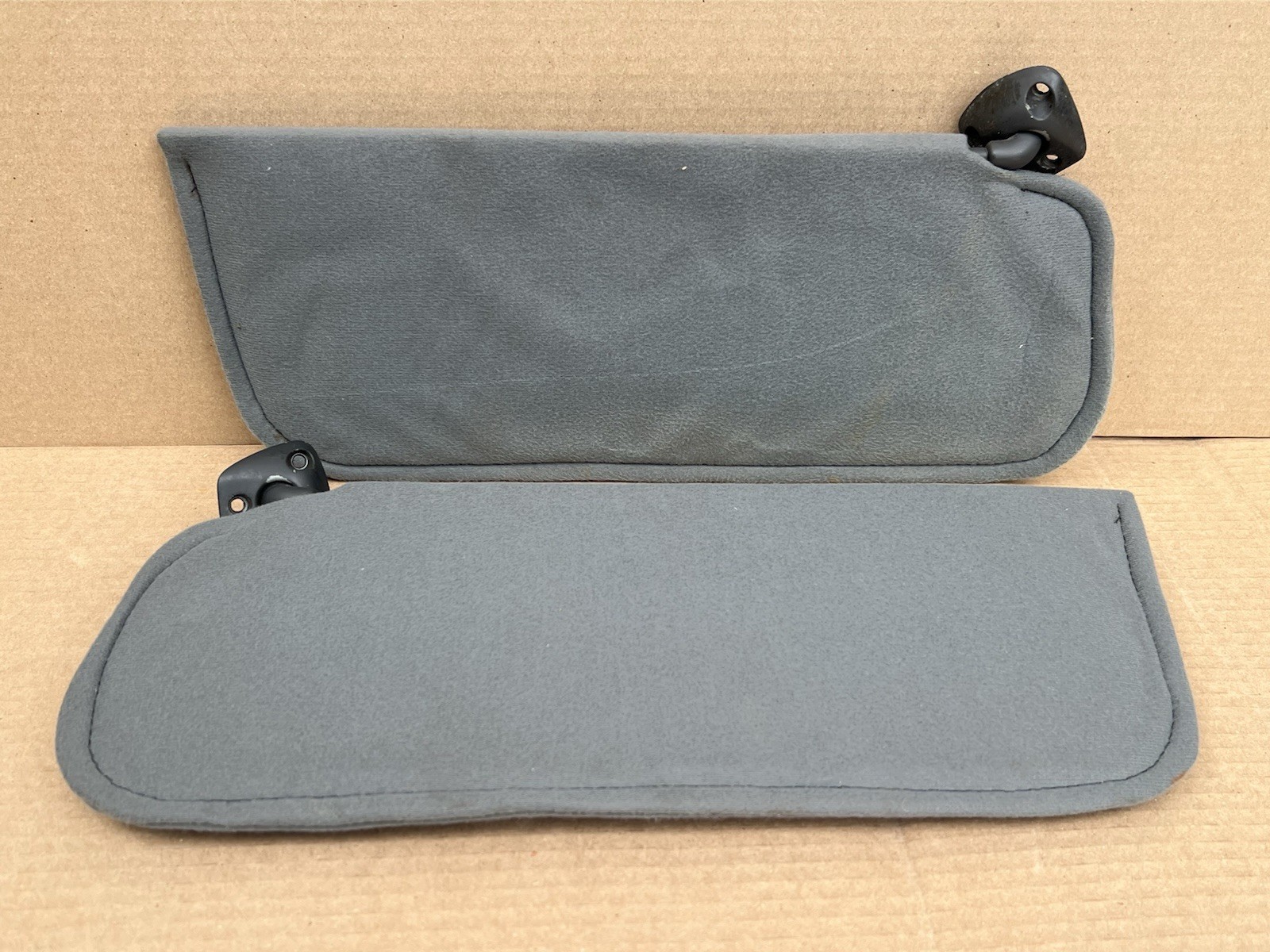 1986-94 Chevy S-10 Blazer GMC S-15 Jimmy Sun Visor Pair Set L+R OEM GRAY