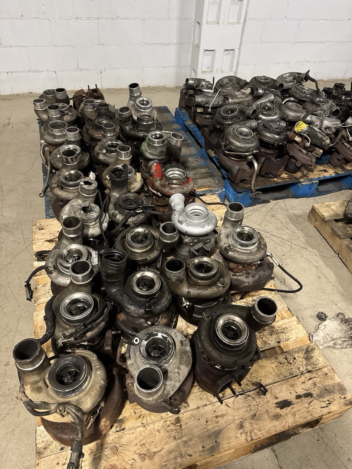 Holset HE300VG HE351VE Turbocharger for Cummins 6.7L 2007-2024 (40 Sets) Holset HE300VG HE351VE Turbocharger for Cummins 6.7L 2007-2024 (40 Sets)