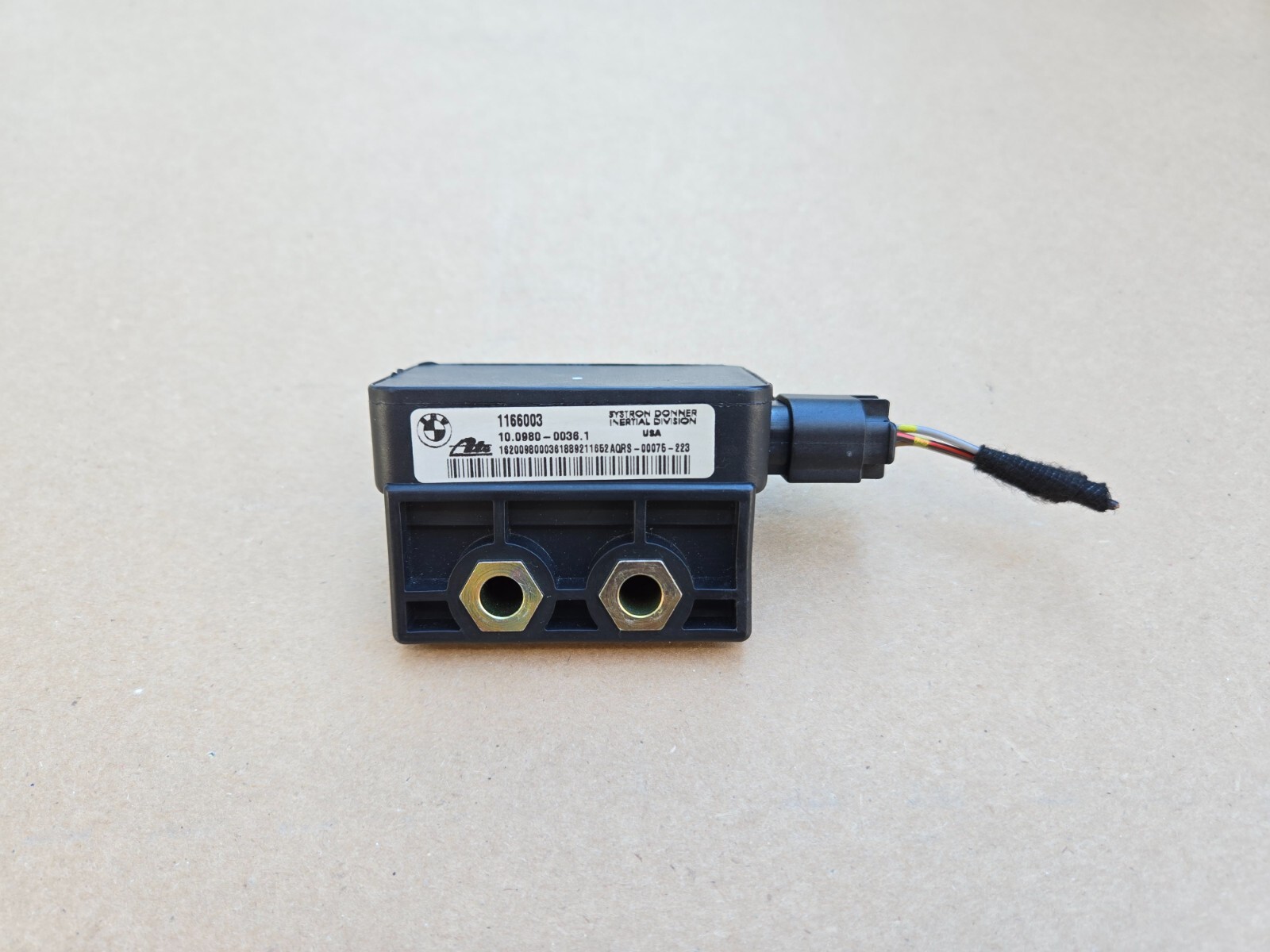 Factory 2000 2001 BMW E46 Z3 Yaw Rate Speed Sensor White Label 1166003 Factory 2000 2001 BMW E46 Z3 Yaw Rate Speed Sensor White Label 1166003
