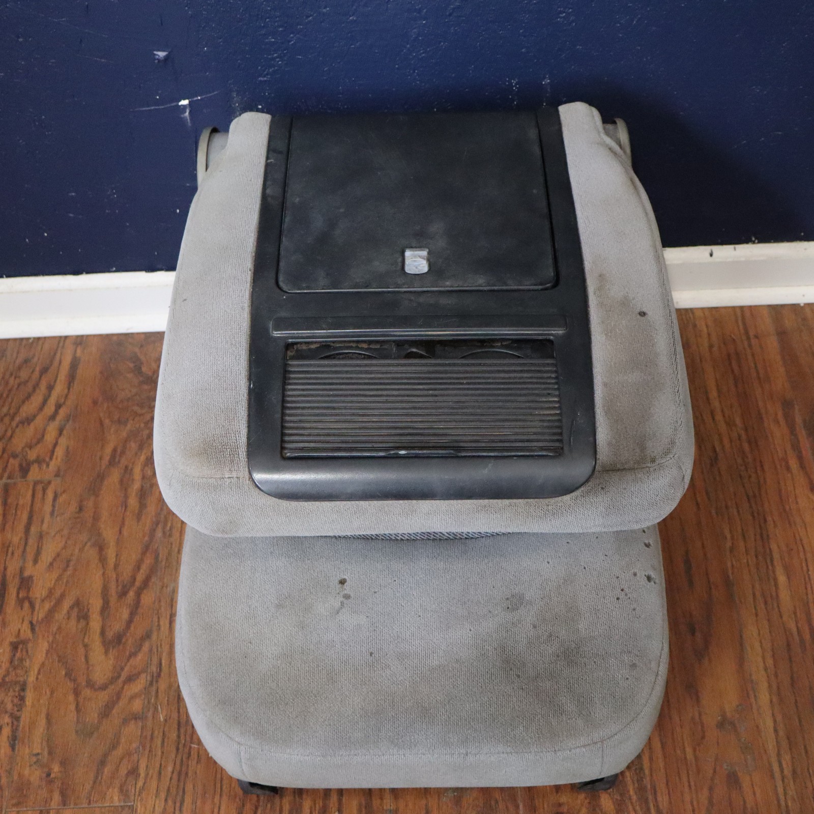 92-97 OBS Ford Pickup Truck Front Bucket Jump Seat  40/20/40 Center Console GRAY