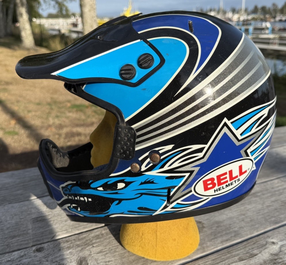 Vintage Bell Moto 7 Motocross Helmet 7 1/4 with Snake Made In Italy Vintage Bell Moto 7 Motocross Helmet 7 1/4 with Snake Made In Italy