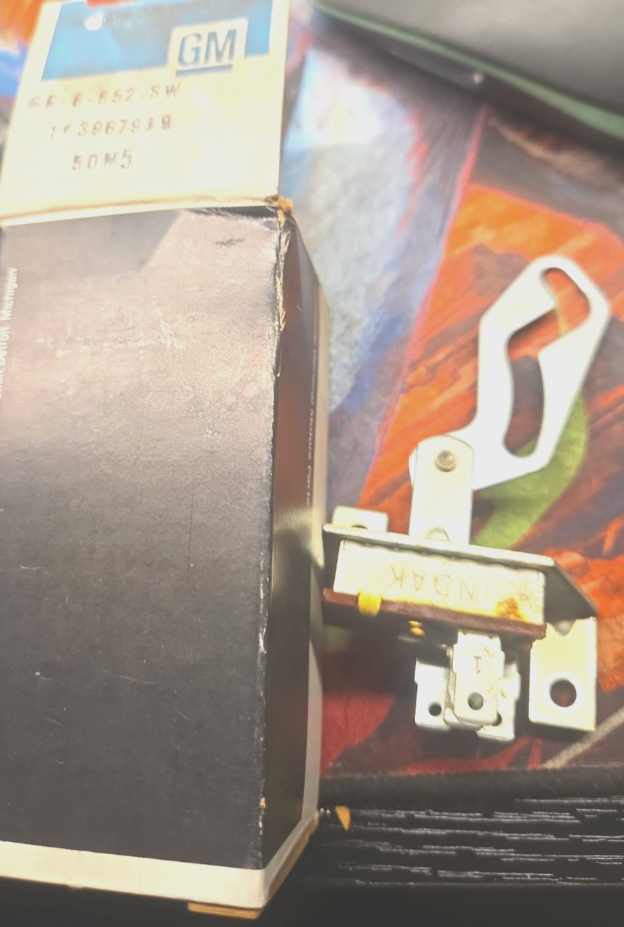 (1) GM 3967939, 1969 CAMARO 69-72 NOVA NOS GM HEATER CONTROL FAN SPEED SWITCH (1) GM 3967939, 1969 CAMARO 69-72 NOVA NOS GM HEATER CONTROL FAN SPEED SWITCH