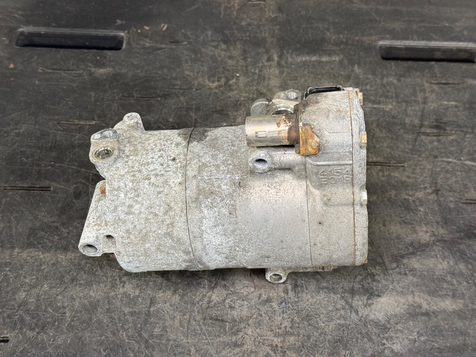 13-15 BMW F30 F10 Hybrid 3 / 5 / 7 Electric A/C Air Conditioning Compressor OEM