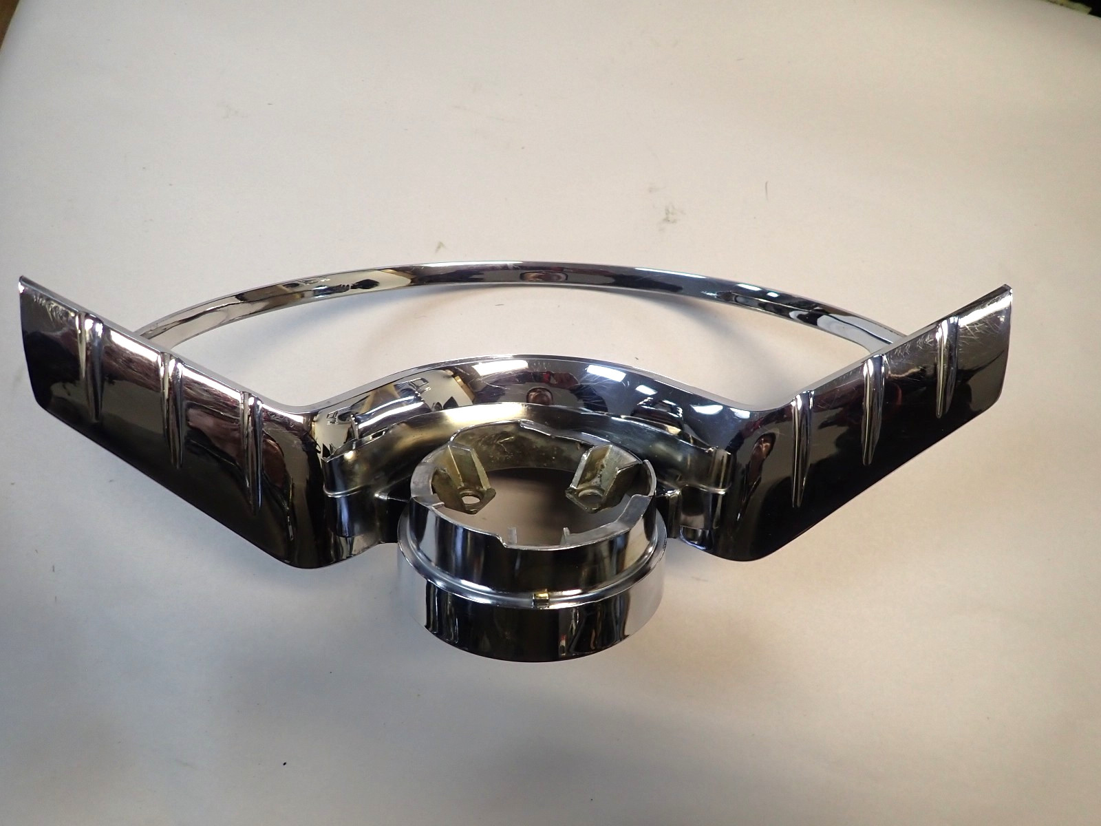 Beautiful Original 1957 1958 Plymouth Horn Ring Mopar # 1730958