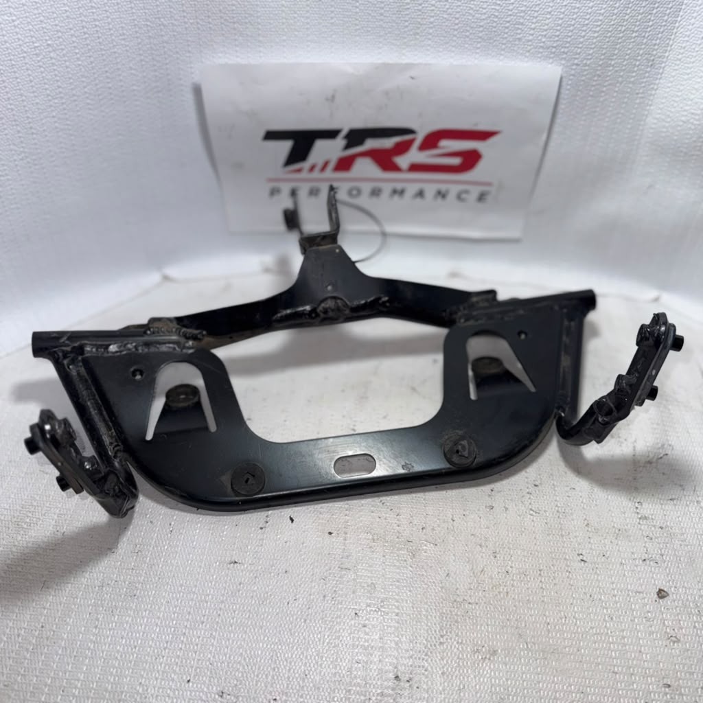 99-07 Suzuki Hayabusa GSX1300R Main Upper Fairing Stay Bracket