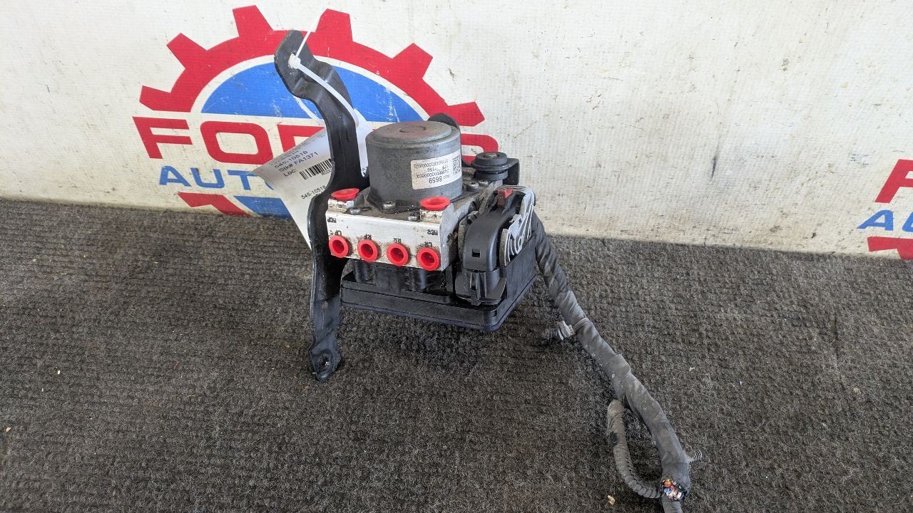 18-24 CHEVROLET EXPRESS Savana 3500 VAN ABS pump module