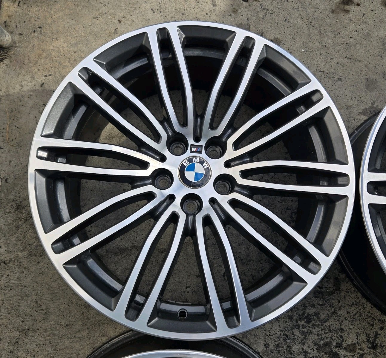GENUINE 19x8 BMW #664M Factory Rim OEM Wheel 17 18 19 20 530e 530i 540i M550i