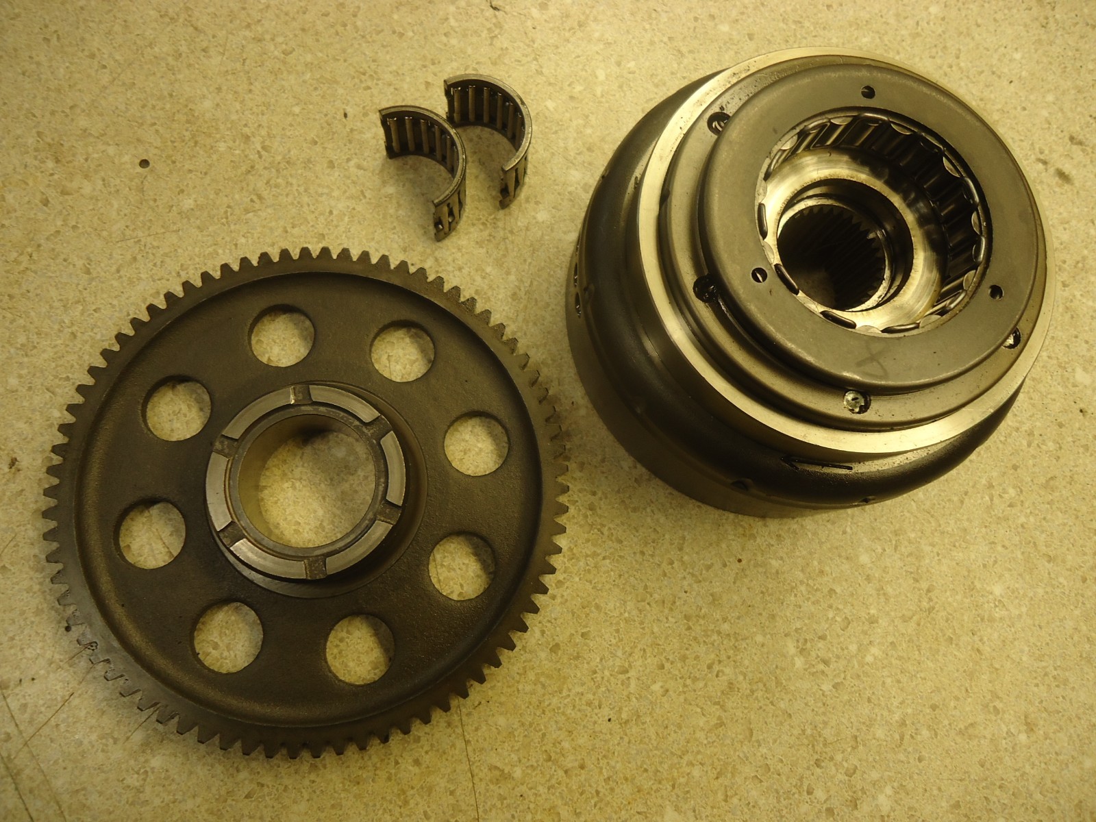 1985-1986 HONDA SHADOW VT100 STARTER CLUTCH one way GEAR OEM STATOR MAGNETO Comp 1985-1986 HONDA SHADOW VT100 STARTER CLUTCH one way GEAR OEM STATOR MAGNETO Comp