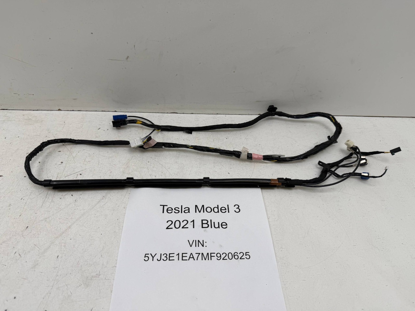 2017-2023 TEALA MODEL 3 FRONT WINDSHIELD CAMERA MIRROR WIRING OEM 1068787-00-E