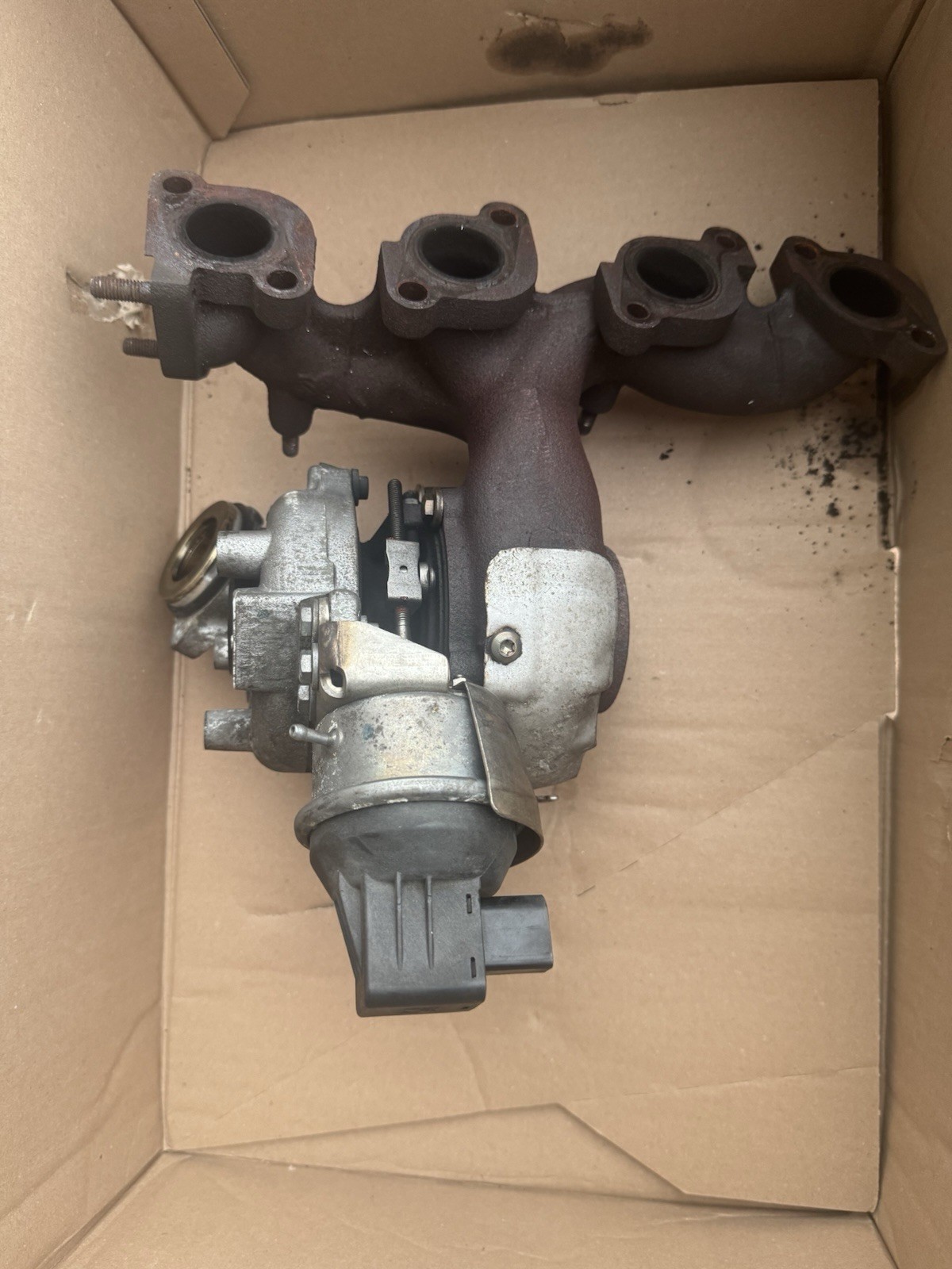 2012 Volkswagen Jetta TDI Sportswagen  Turbocharger + boost actuator & manifold