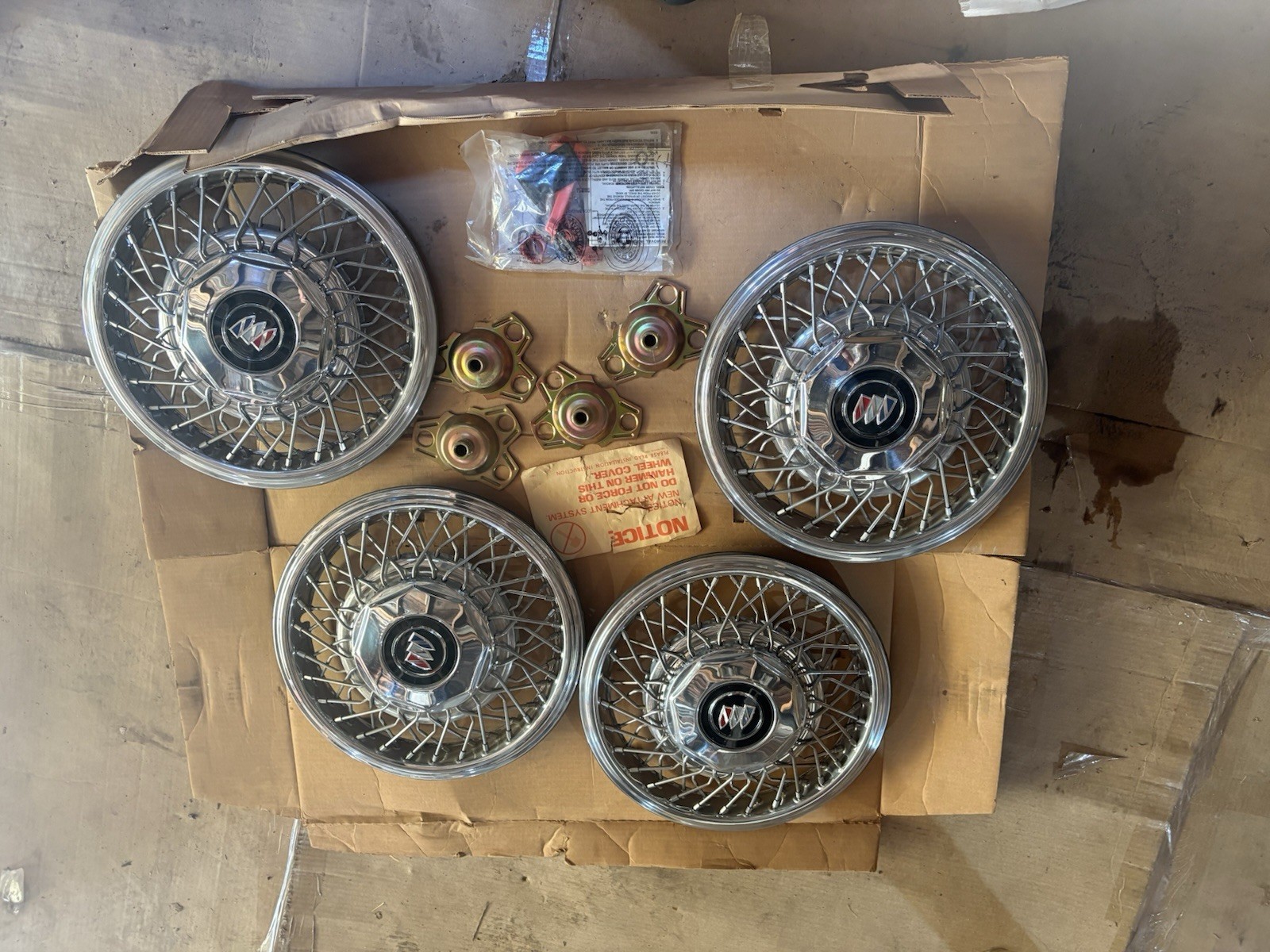 15-inch wire-spoke hubcap / wheel cover. vintage 1989–1992 Buick models, 15-inch wire-spoke hubcap / wheel cover. vintage 1989–1992 Buick models,