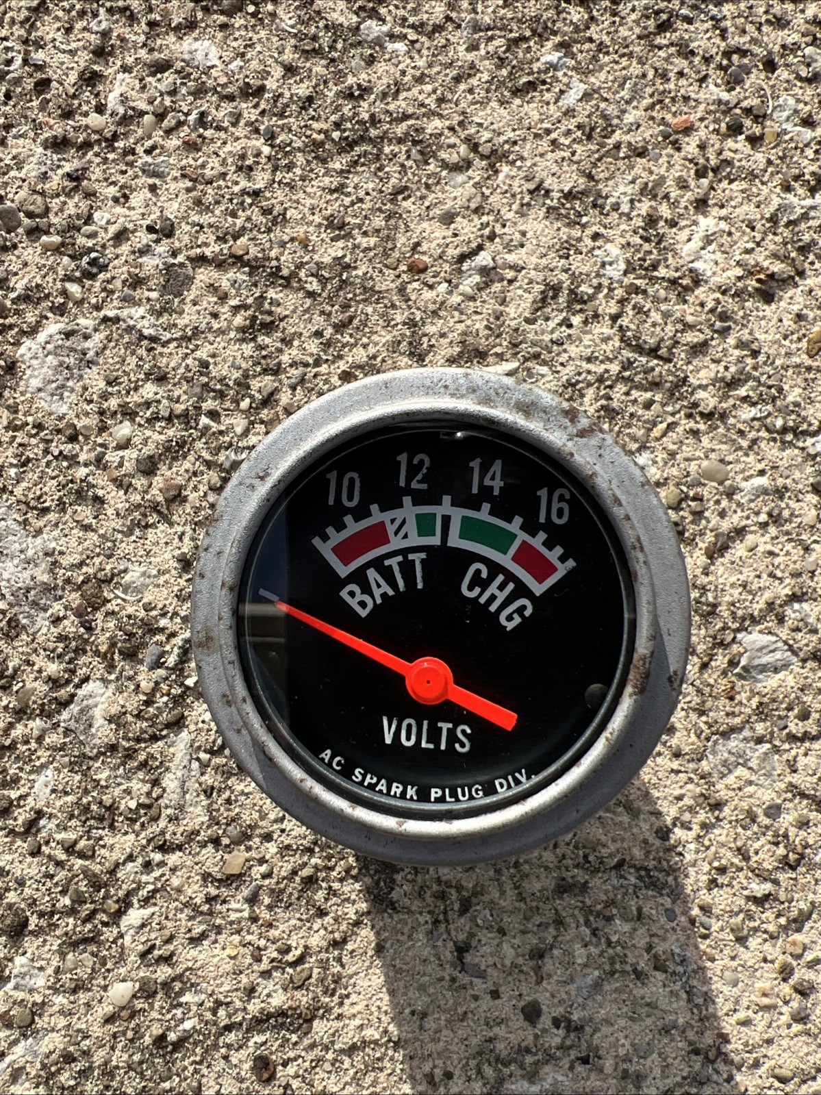 AC VOLTMETER GAUGE BATTERY CHARGE VOLTS 6474021 USA NEW NOS VINTAGE RAD-SALES AC VOLTMETER GAUGE BATTERY CHARGE VOLTS 6474021 USA NEW NOS VINTAGE RAD-SALES