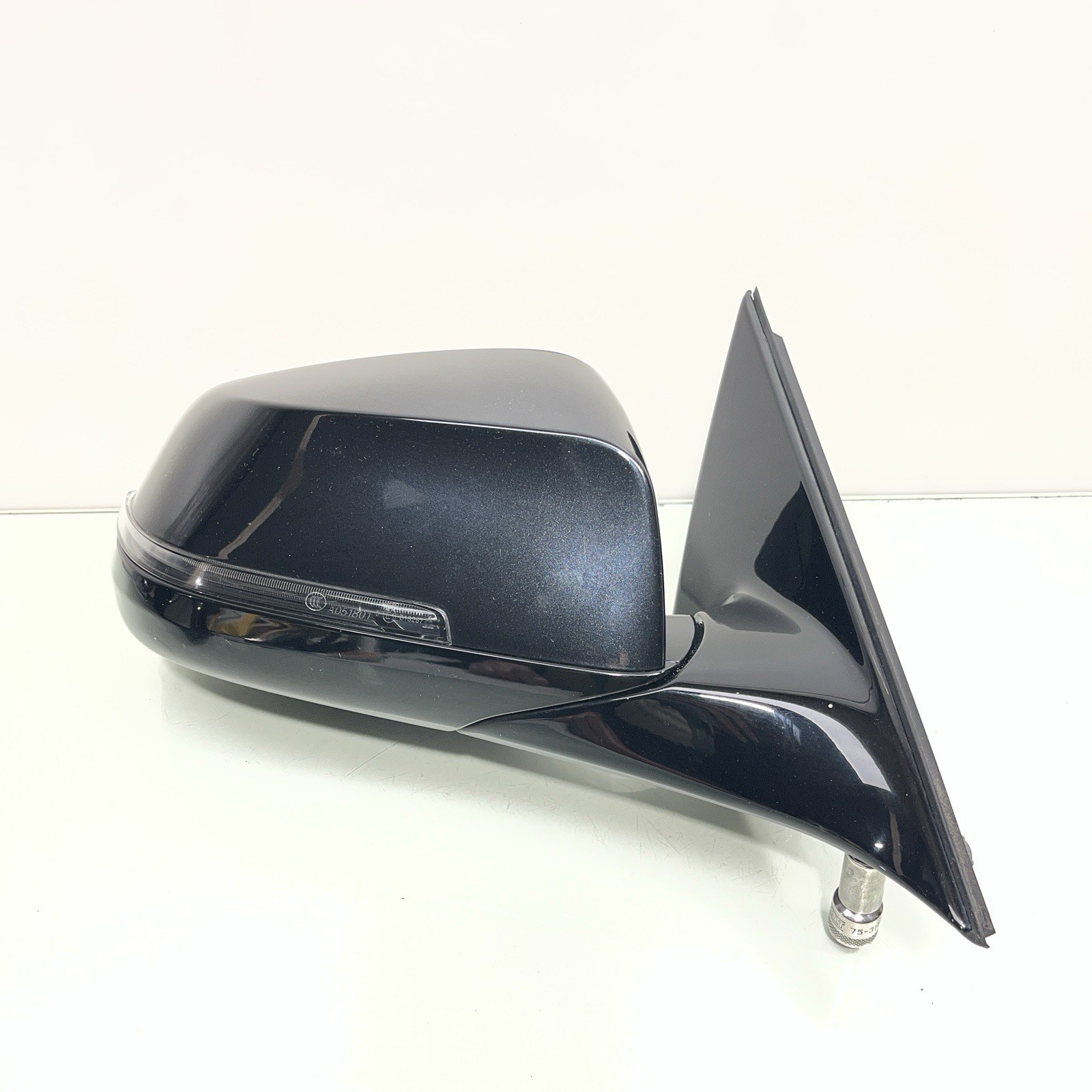 13-16 BMW F10 528 535 550 OEM Right Door Mirror  Power Fold Camera Blind Spot OE
