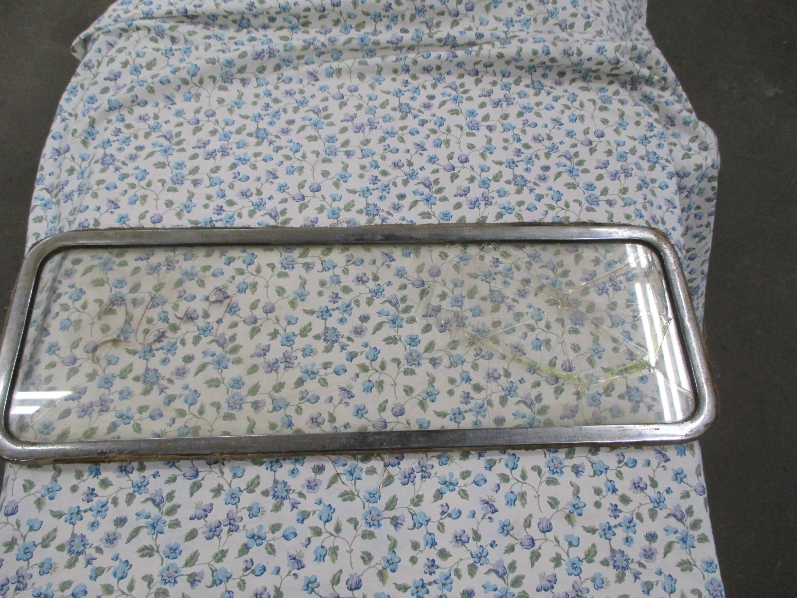 READ DESCRIPTION 1920-30S convertible rear window frame READ DESCRIPTION 1920-30S convertible rear window frame