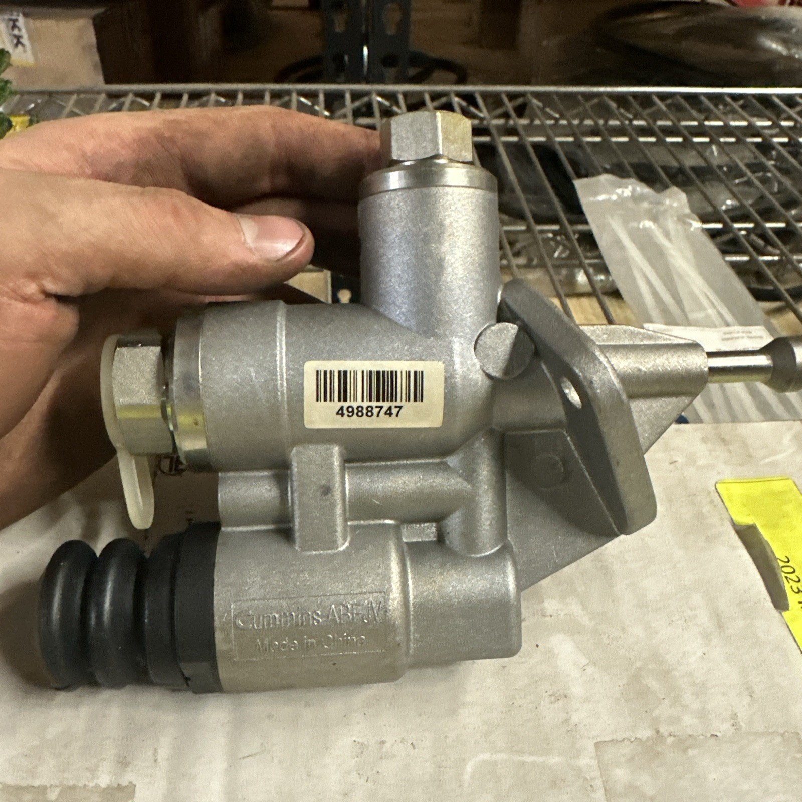 Cummins 5.9L 6BT Diesel Engine Fuel Lift Pump Transfer Pump 3936316 4988747 Cummins 5.9L 6BT Diesel Engine Fuel Lift Pump Transfer Pump 3936316 4988747