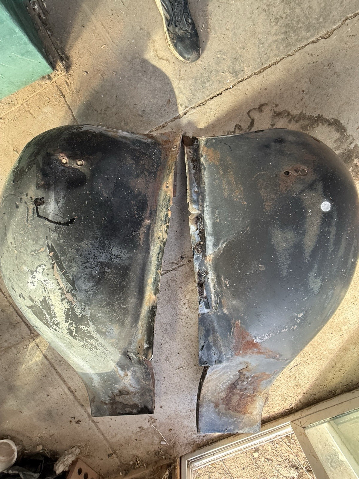 Original 1934 Ford Front Fenders - OEM Steel Pair - Coupe Sedan Roadster 34 V8 Original 1934 Ford Front Fenders - OEM Steel Pair - Coupe Sedan Roadster 34 V8