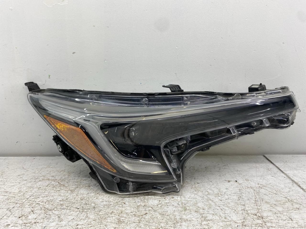 OEM 2023 - 2025 Toyota Corolla LED Headlight (Right/Passenger) Rh Side OEM 2023 - 2025 Toyota Corolla LED Headlight (Right/Passenger) Rh Side