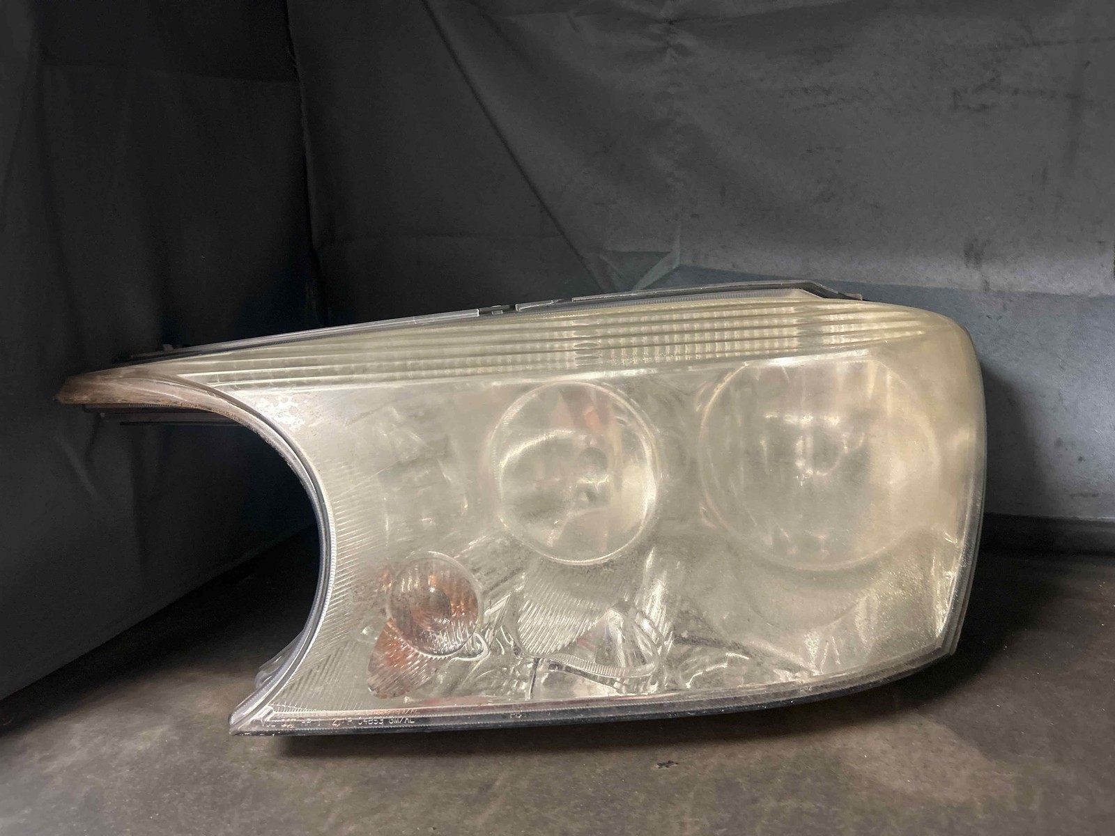 Fits 2004-07 Buick Rainier Left Headlamp OEM:15866079