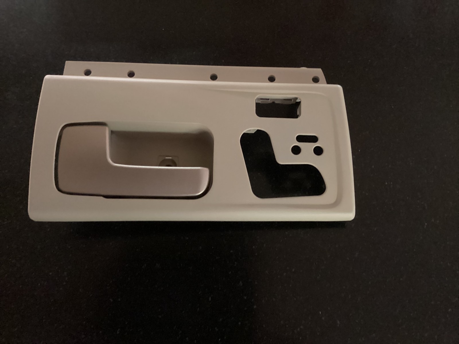 Lincoln Towncar 2003-2011 Left Door Panel Bezel Heat-Air Lt Parchment  Code QF