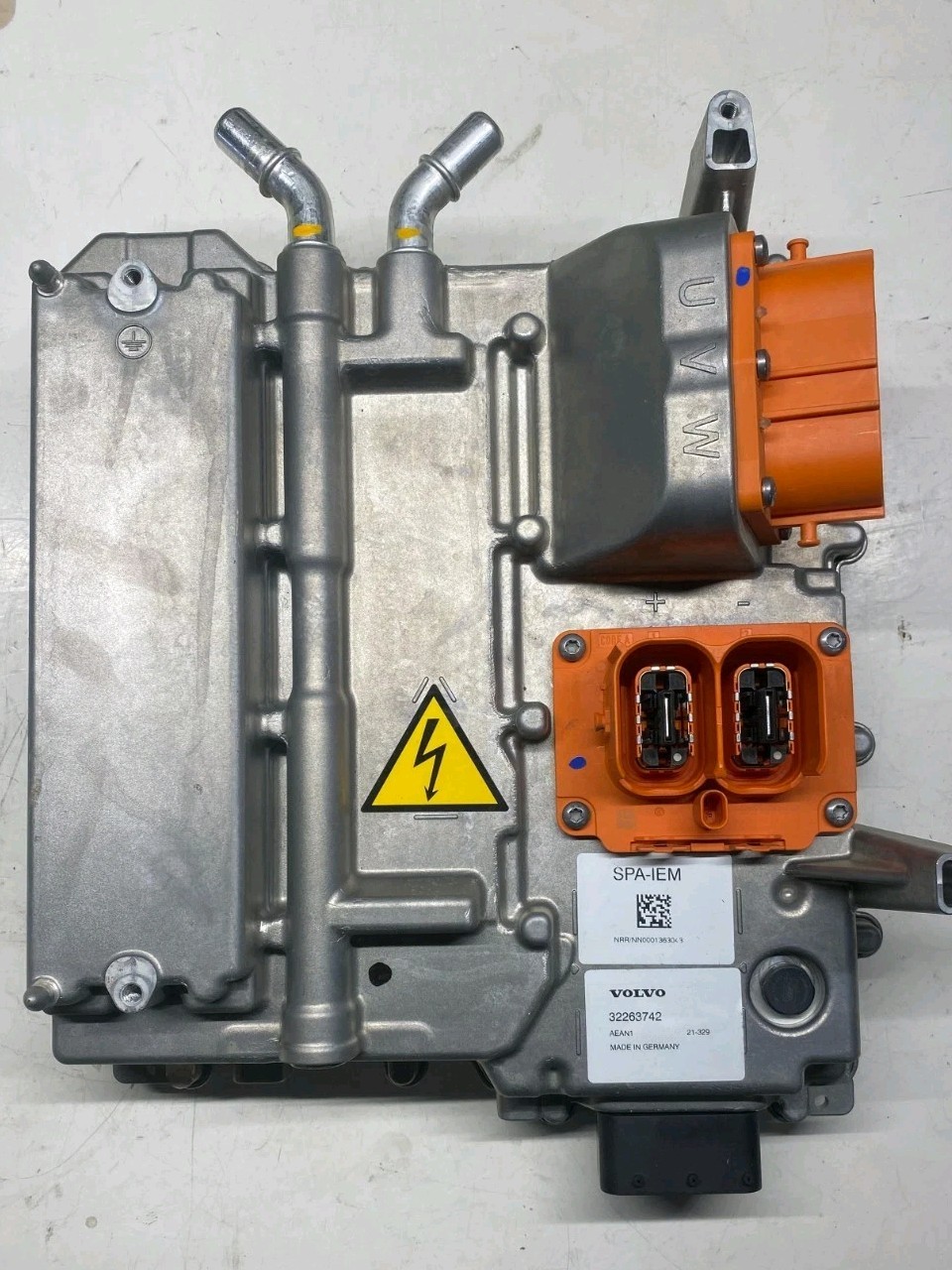 2018-2023 VOLVO S60 Hybrid Converter Inverter Exchange 32263742 Factory OEM 2018-2023 VOLVO S60 Hybrid Converter Inverter Exchange 32263742 Factory OEM