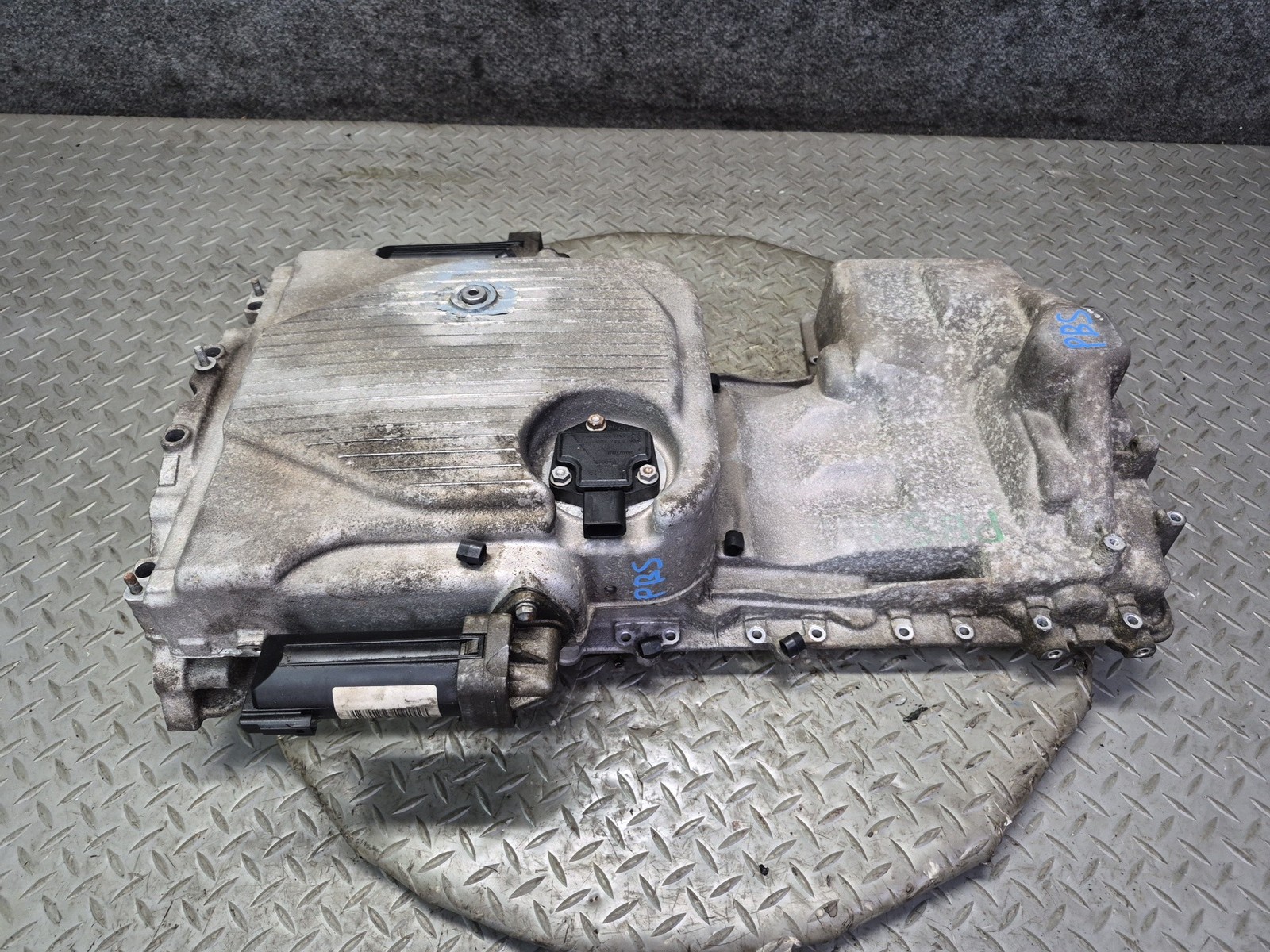 2006-2010 BMW E63 E64 M6 S85 ENGINE MOTOR LOWER OIL PAN W OIL PUMPS
