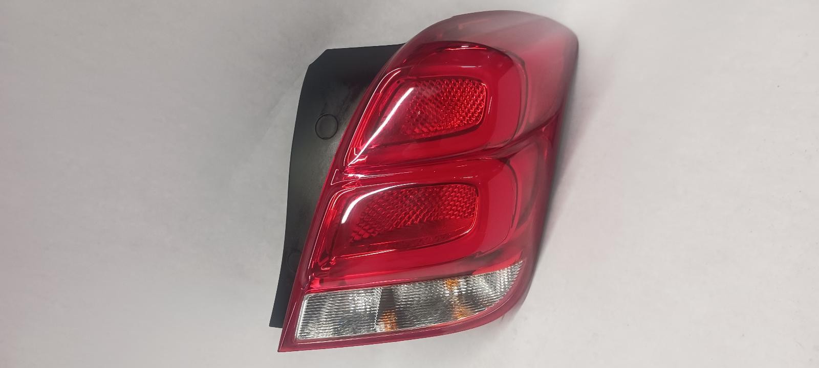 \'17-\'22 CHEVROLET TRAX Right passenger Taillight LED OEM 6 Month Wnty