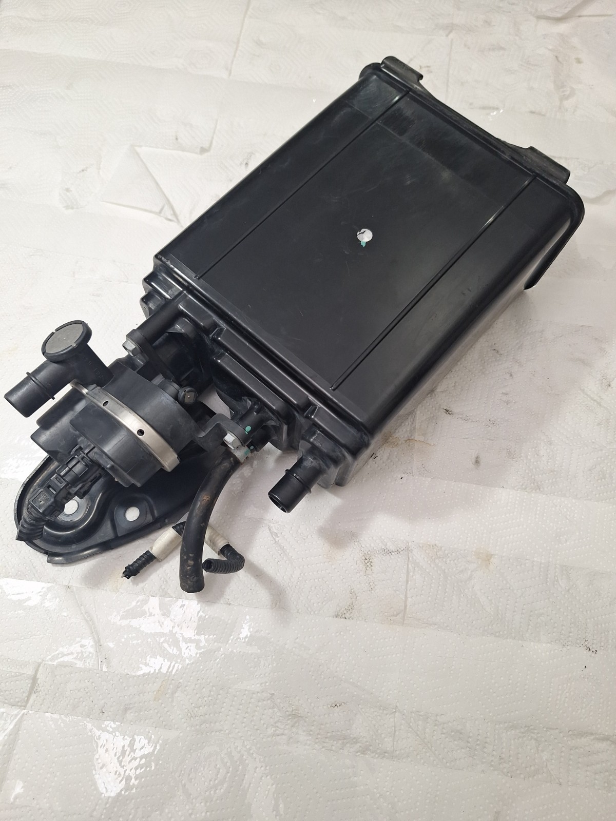 2007-2011 Toyota Camry 2.4L HYBRID fuel vapor charcoal EVAP canister 77740-33190 2007-2011 Toyota Camry 2.4L HYBRID fuel vapor charcoal EVAP canister 77740-33190