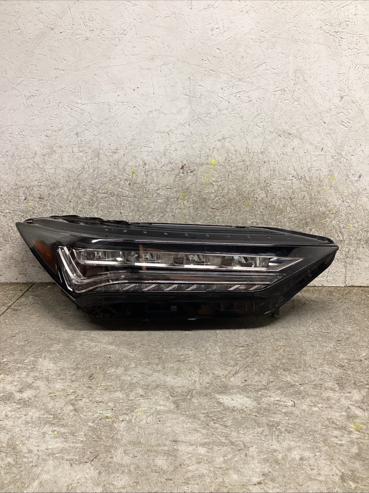 2022-2025 ACURA MDX RIGHT RH PASSENGER SIDE HEADLIGHT OEM SMOKED 33100TYAA11 2022-2025 ACURA MDX RIGHT RH PASSENGER SIDE HEADLIGHT OEM SMOKED 33100TYAA11