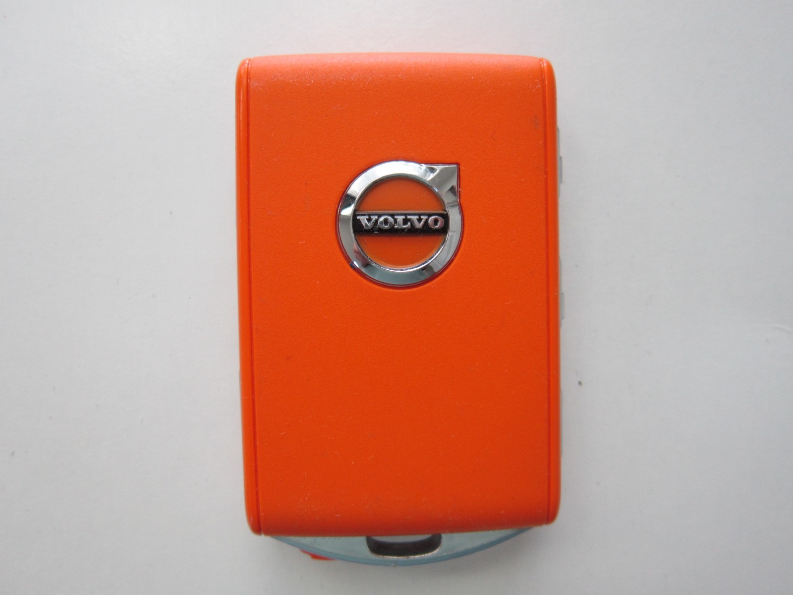 USED OEM VOLVO SMART KEY KEYLESS REMOTE FOB ALARM YGOHUF8423MS USED OEM VOLVO SMART KEY KEYLESS REMOTE FOB ALARM YGOHUF8423MS