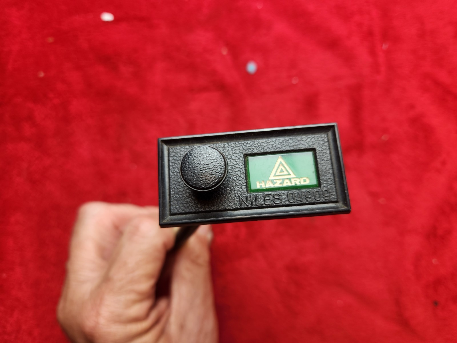 New OEM Datsun Nissan 25880U2000 Hazard Switch Fits Datsun Bluebird 610 Niles