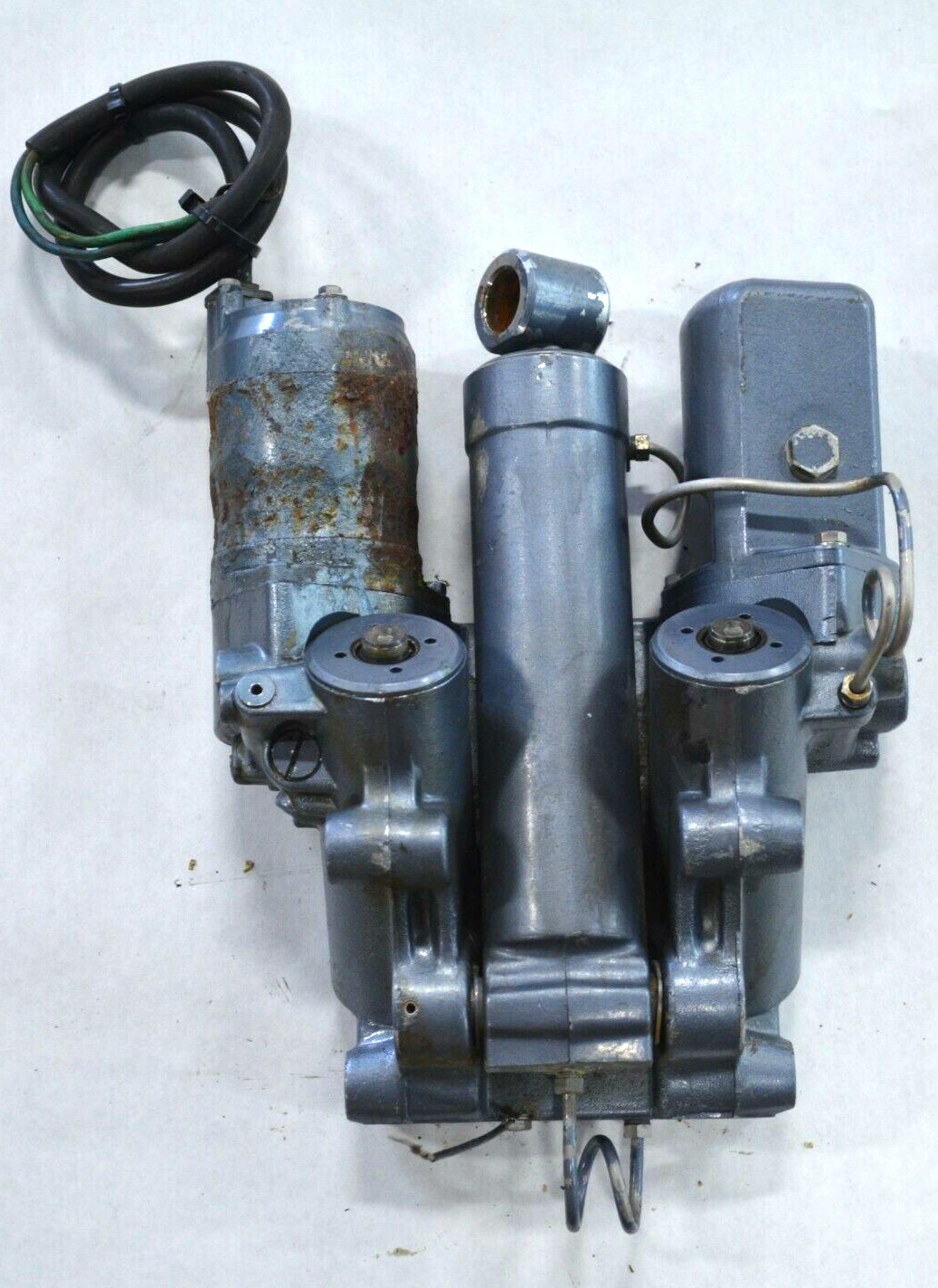 Yamaha Tilt & Trim Unit 1991-1993  115-225HP 6G5-43800-05-EK   2 Wire  (1907)
