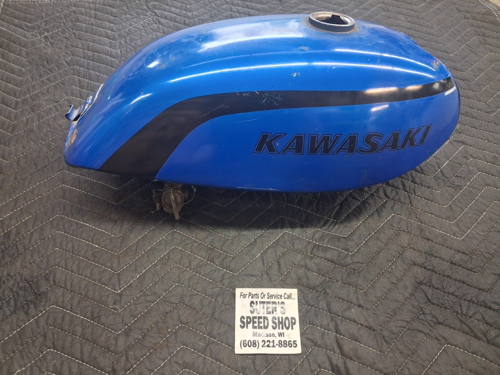 Kawasaki KE 175 Gas Tank Fuel Tank