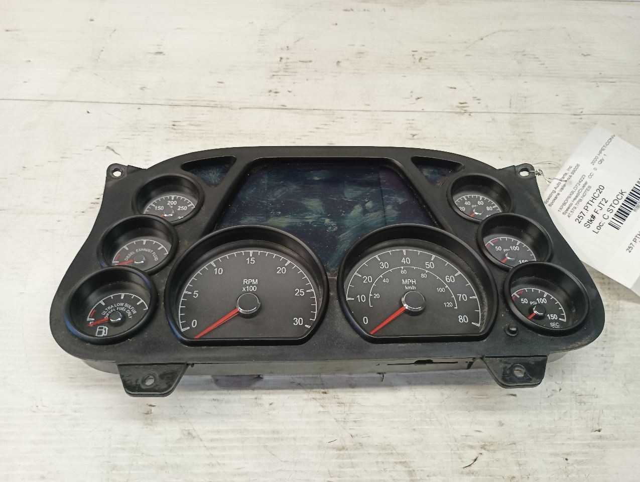 Q43-6080-1-2-021B  2020 Peterbilt 579 Speedometer Cluster  (12991354