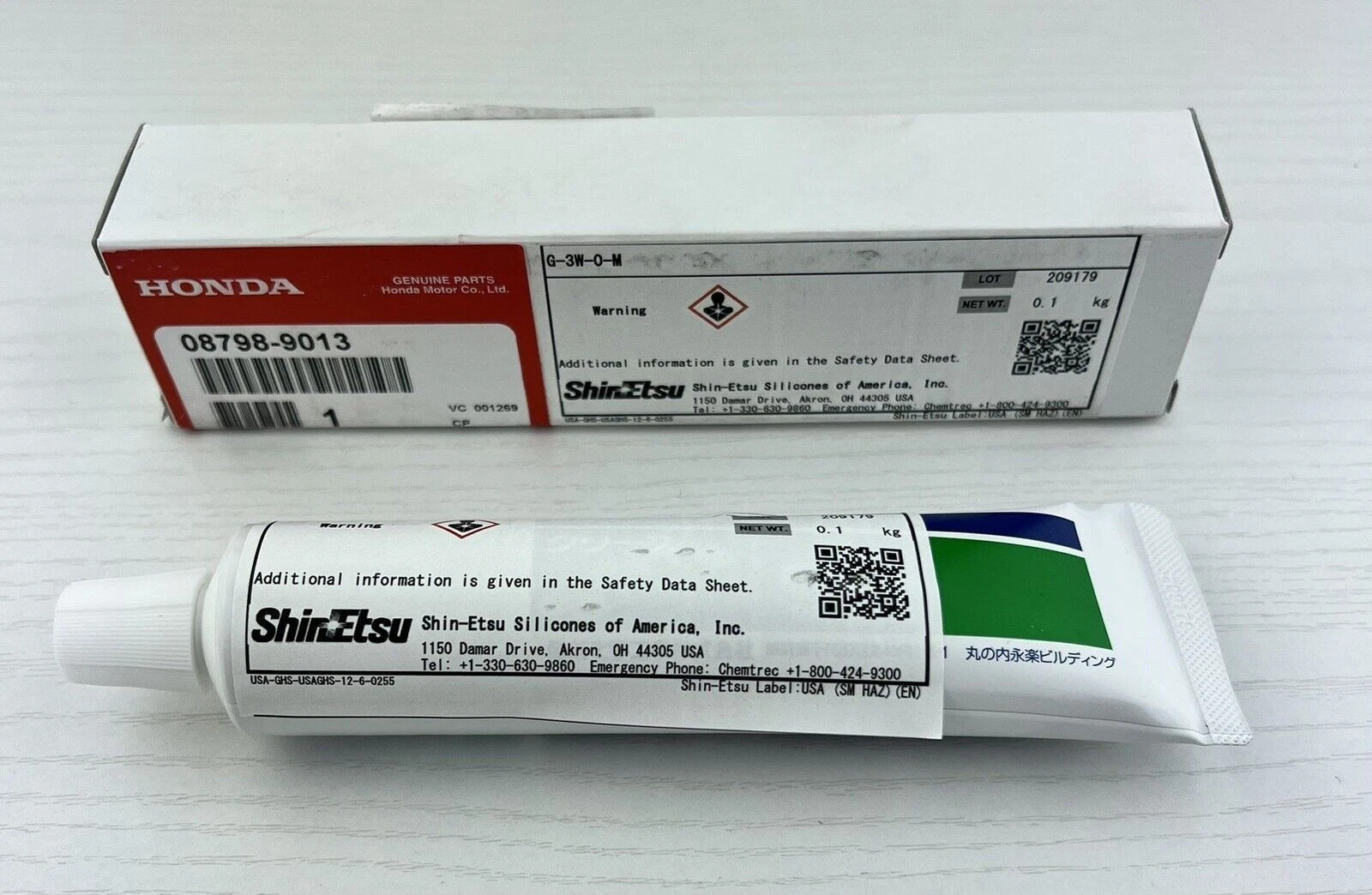 Honda OEM Shin-Etsu Silicone Grease Weatherstrip Seal Conditioner 3.5 oz Sealant Honda OEM Shin-Etsu Silicone Grease Weatherstrip Seal Conditioner 3.5 oz Sealant