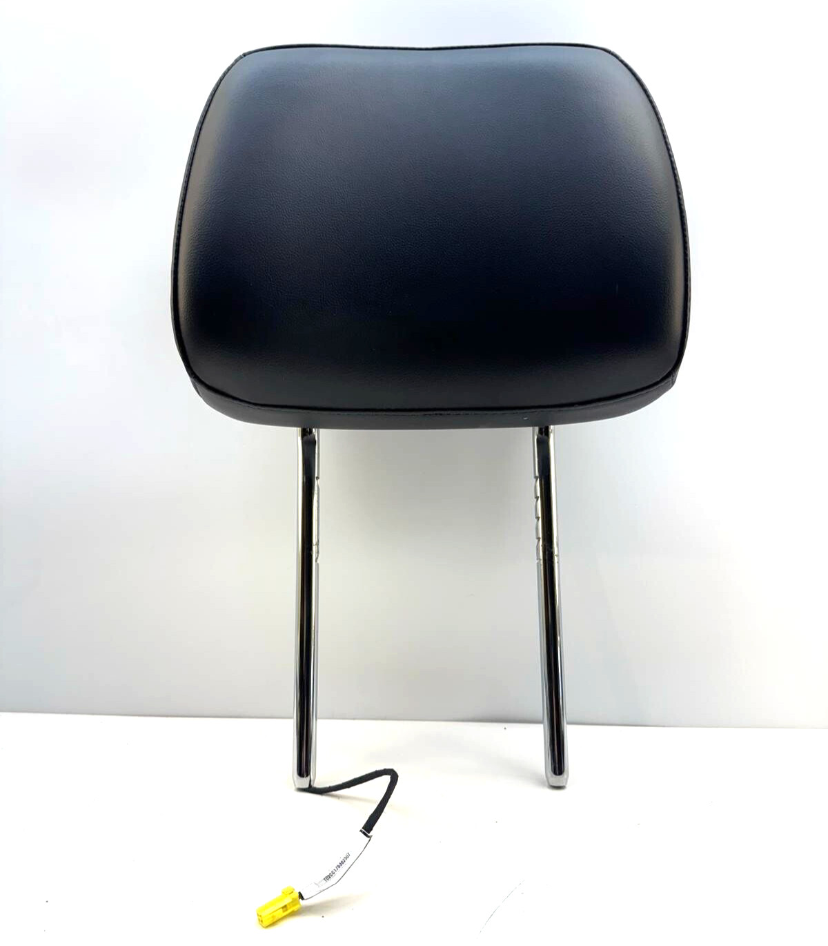 Jeep Grand Cherokee Dodge Durango 11–22 Black Leather Active Front Headrest OEM