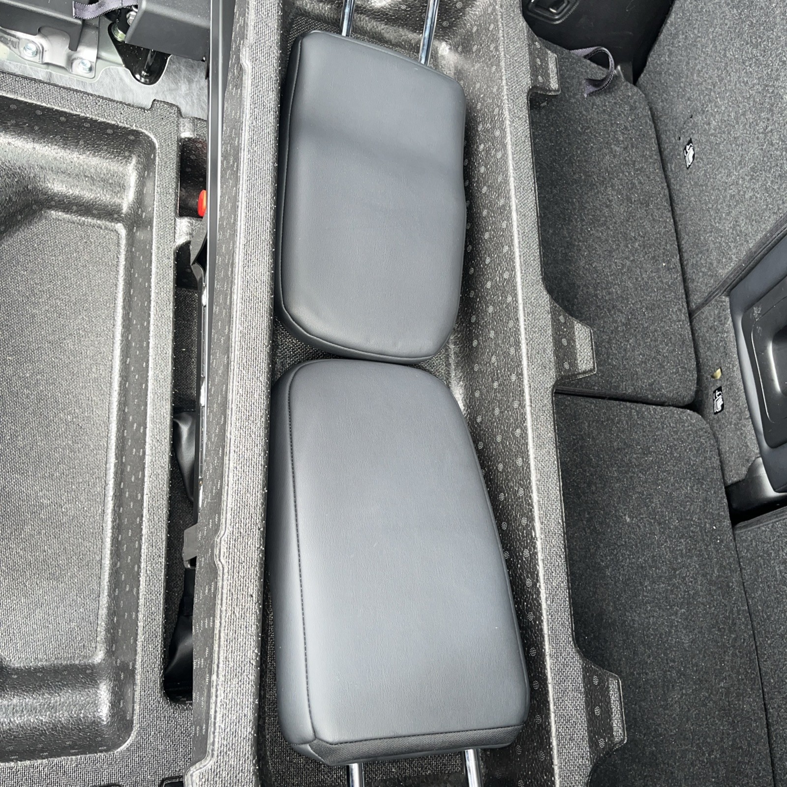 🚨PAIR 2022-2025 Mitsubishi Outlander Rear Third 3rd Row BLACK LEATHER Headrests 🚨PAIR 2022-2025 Mitsubishi Outlander Rear Third 3rd Row BLACK LEATHER Headrests