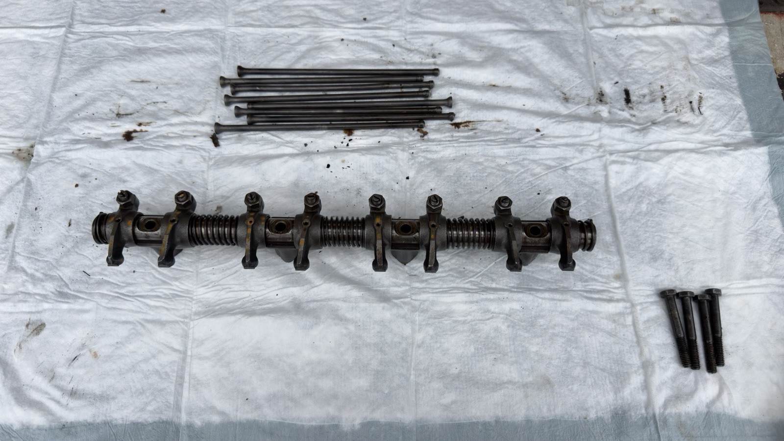 Volvo Penta AQ130 B20 Rocker Arm Shaft Assembly w/ 8 Pushrods OEM Used Volvo Penta AQ130 B20 Rocker Arm Shaft Assembly w/ 8 Pushrods OEM Used