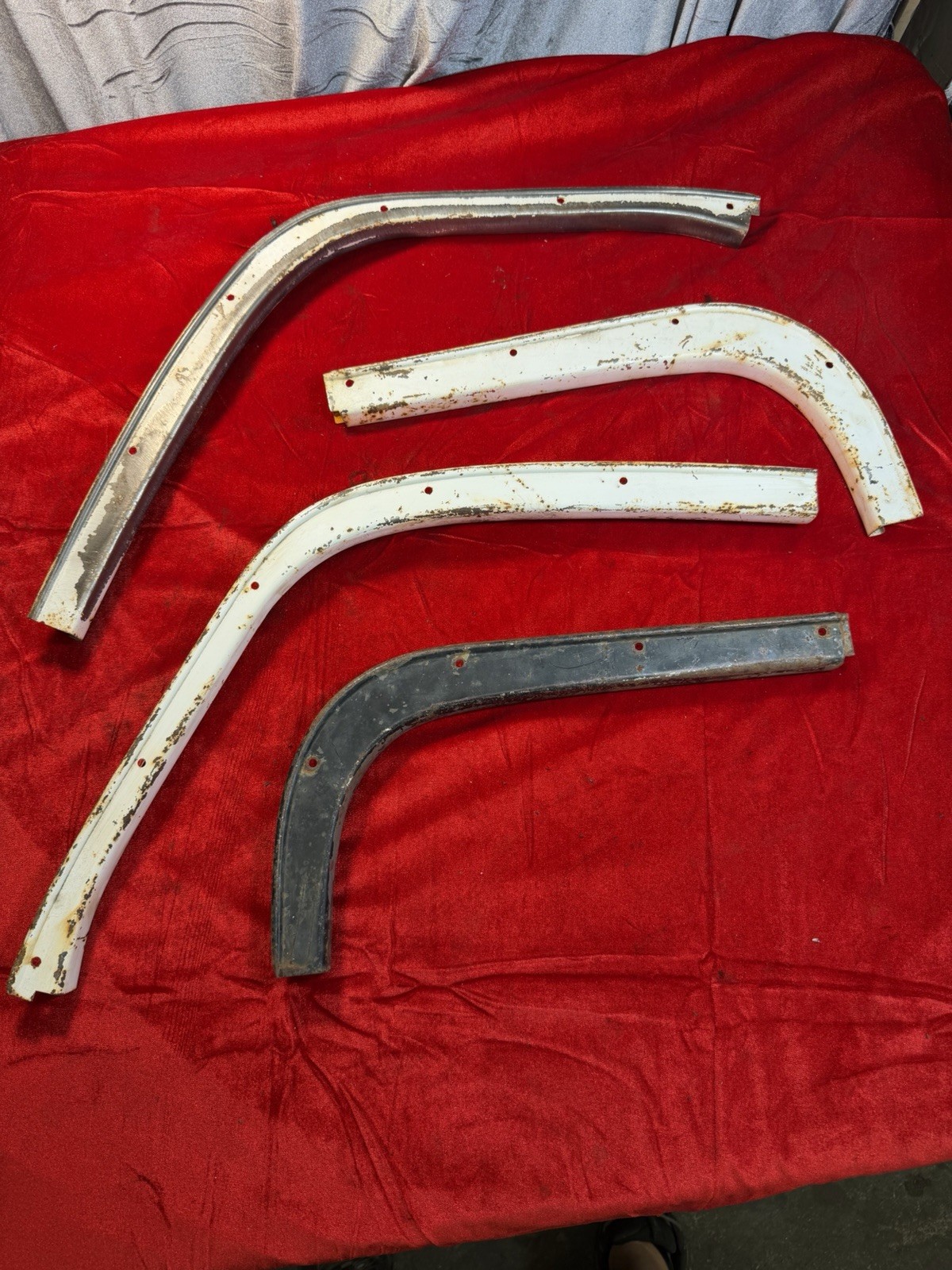 1939 1940 1941 1942 1946 CHEVROLET TRUCK LEFT & RIGHT DOOR WINDOW GARNISH TRIM