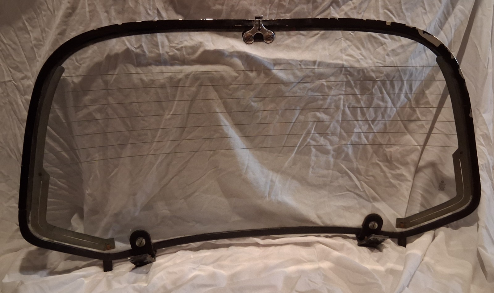 VW KARMANN GHIA CONVERTIBLE 1969-1974, REAR GLASS WINDOW, OEM, GERMAN, ORIGINAL VW KARMANN GHIA CONVERTIBLE 1969-1974, REAR GLASS WINDOW, OEM, GERMAN, ORIGINAL