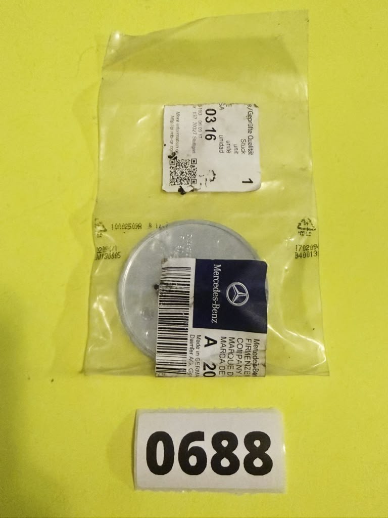 12 18 MERCEDES GLE 350 W166 FRONT HOOD EMBLEM A2078170316