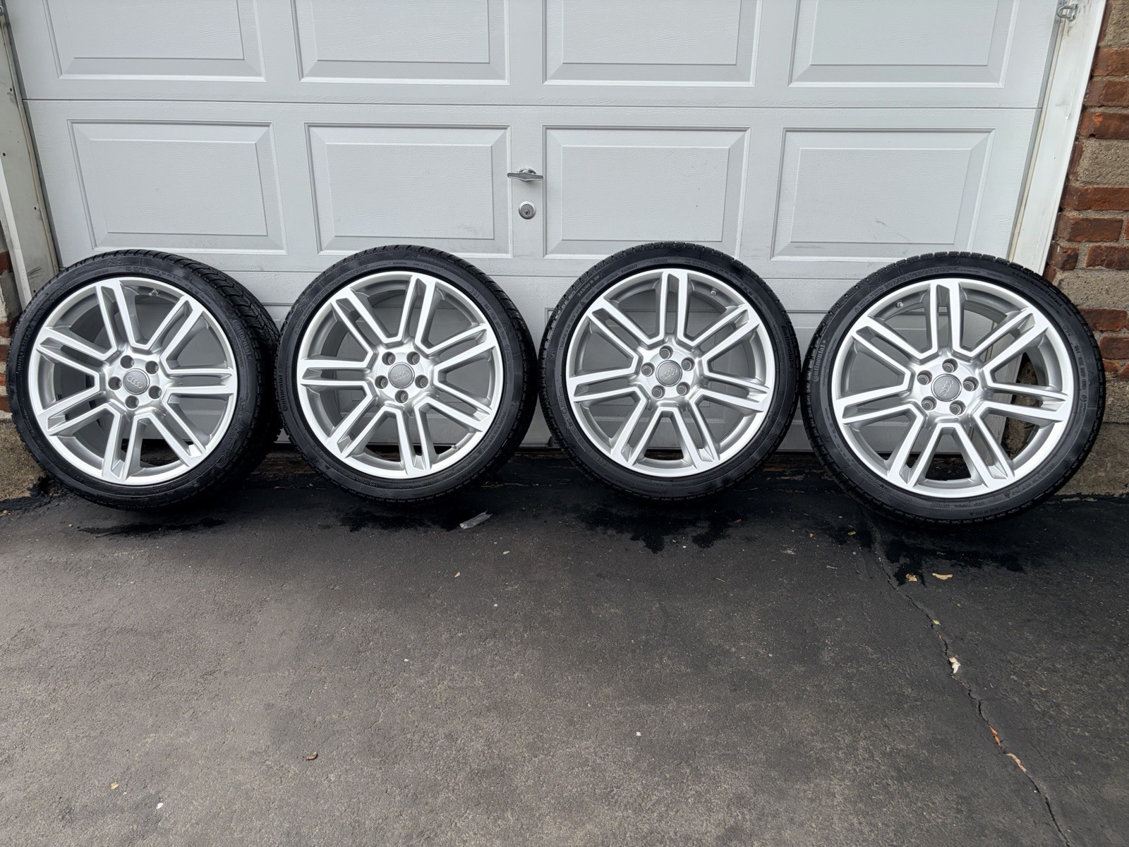 20” OEM Audi RS6 / RS7 rims & tires LOCAL PICKUP & CASH ONLY At Caldwell NJ