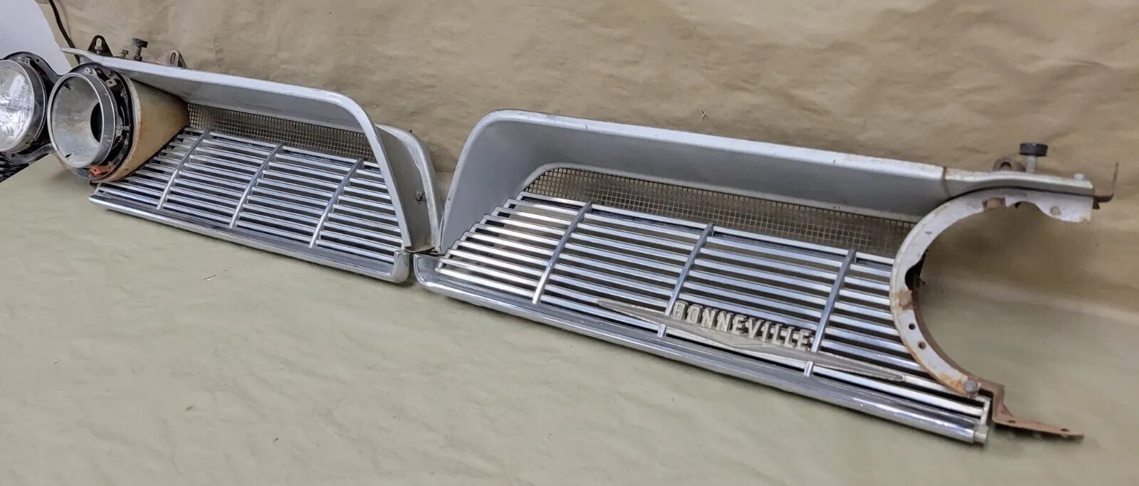 1961 Pontiac Bonnevile Catalina Front Grilles PMD OEM GM 1961 Pontiac Bonnevile Catalina Front Grilles PMD OEM GM
