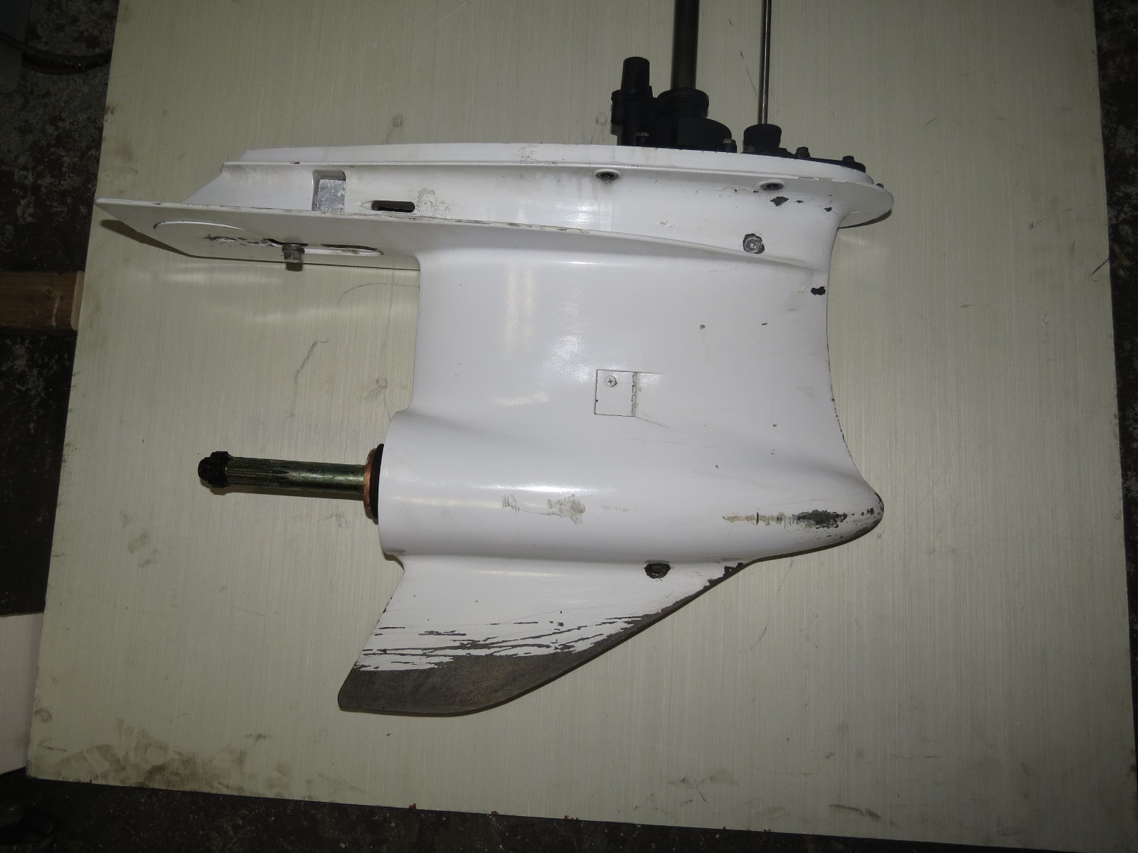 Evinrude E-TEC V6 L2 Lightning Lower Unit Gearcase 20