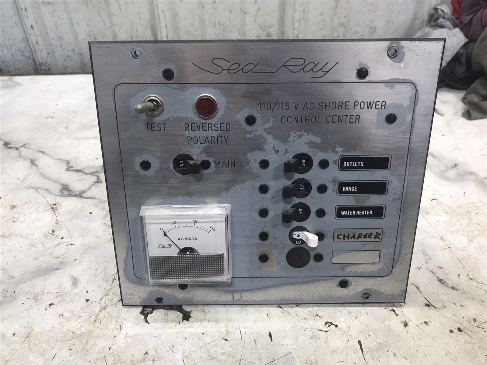 86 Sea Ray 260 Boat 110 115 V AC shore power breaker control switch panel board
