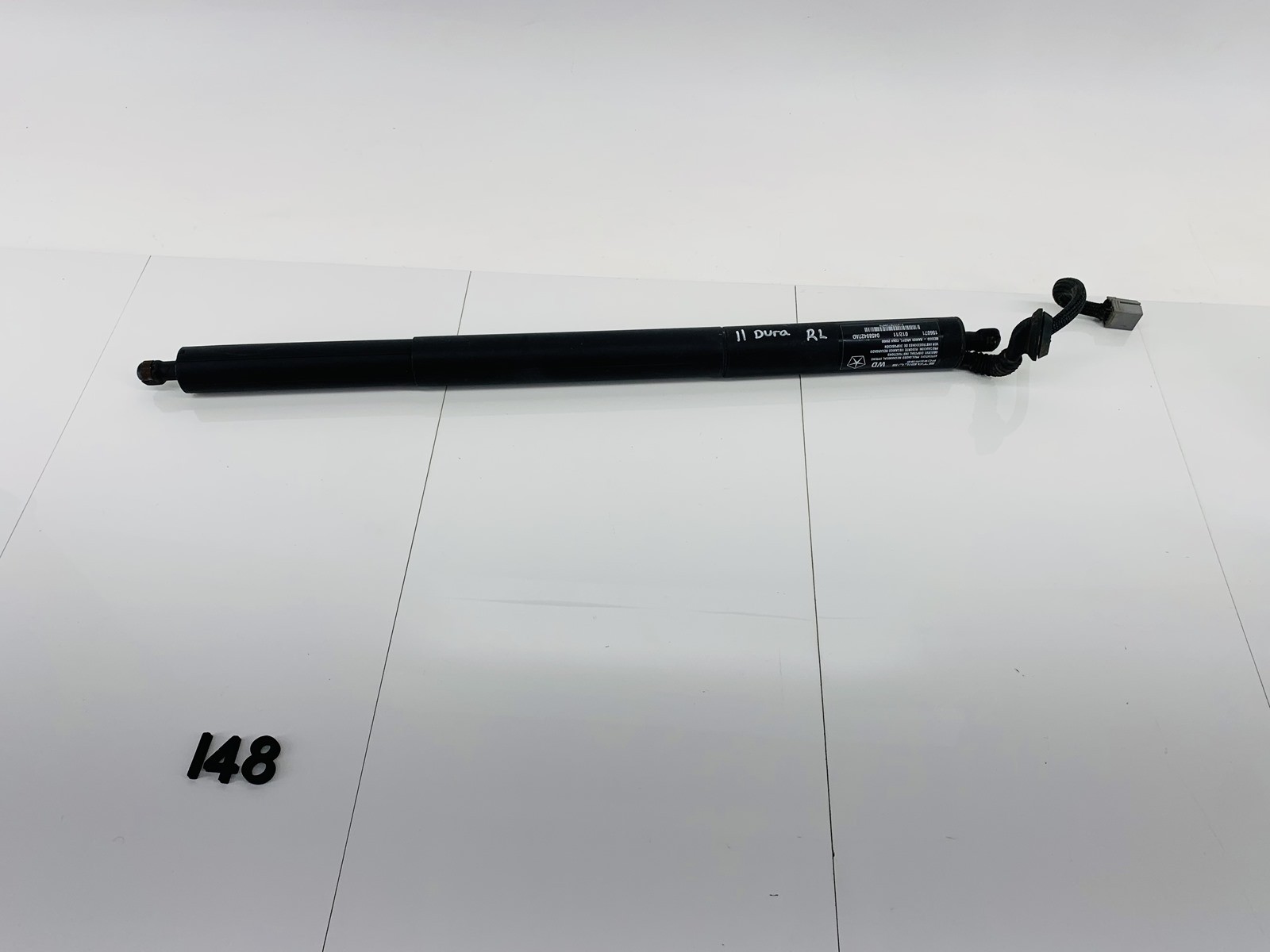 11-12 DODGE DURANGO REAR LEFT SIDE BACK DOOR POWER LIFTGATE LIFT CYLINDER OEM