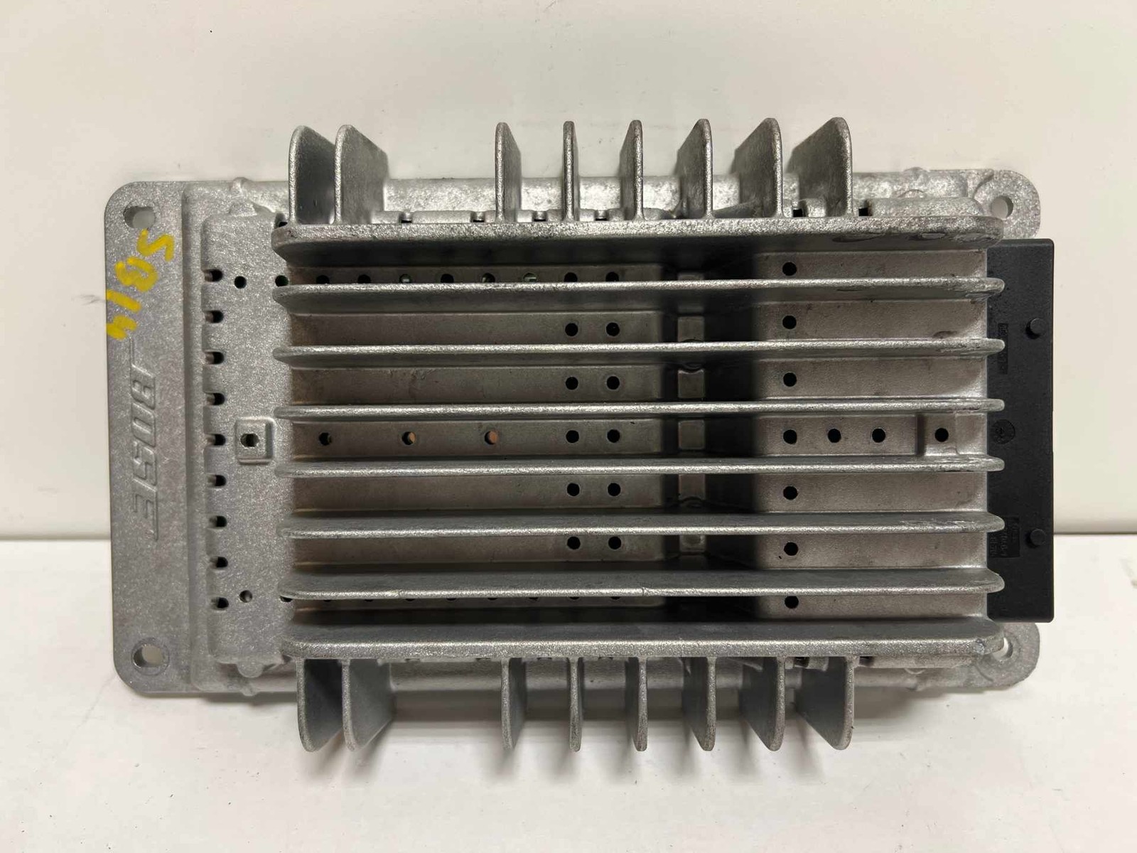 2003-2006 MK1 Audi TT Convertible Bose Radio Audio Amplifier 8N7035223A (TL)