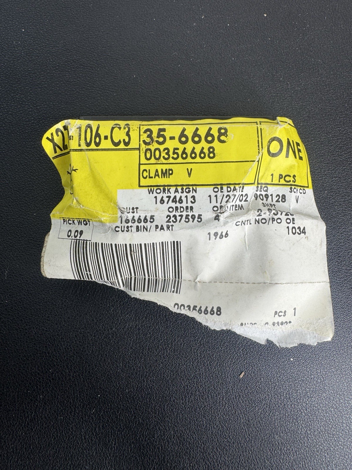 New NOS GM Chevy/GMC Buick Battery Hold Down Wedge 356668 14005061 New NOS GM Chevy/GMC Buick Battery Hold Down Wedge 356668 14005061