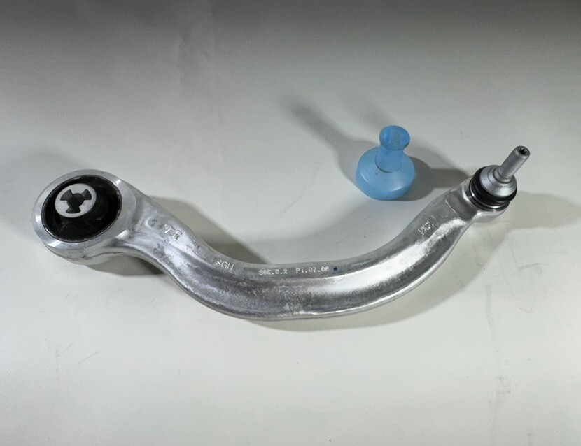 2017-2023 Tesla Model 3/Y Front RIGHT Suspension Lower Control Arm Link 1044359 2017-2023 Tesla Model 3/Y Front RIGHT Suspension Lower Control Arm Link 1044359