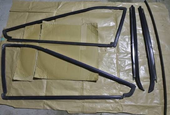 Toyota Genuine Corolla CP AE86 Front Windshield Moulding LH&RH&Upper Full Set
